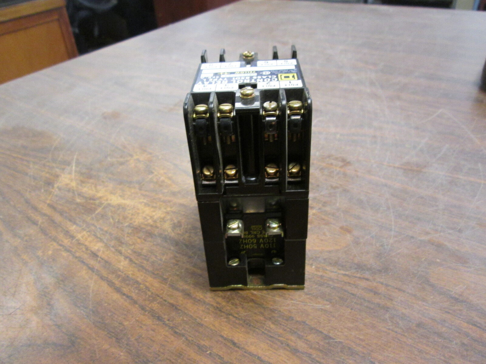 Square D Control Relay 8501 L0-40 A LP 120V Coil 8P 0-600V Used