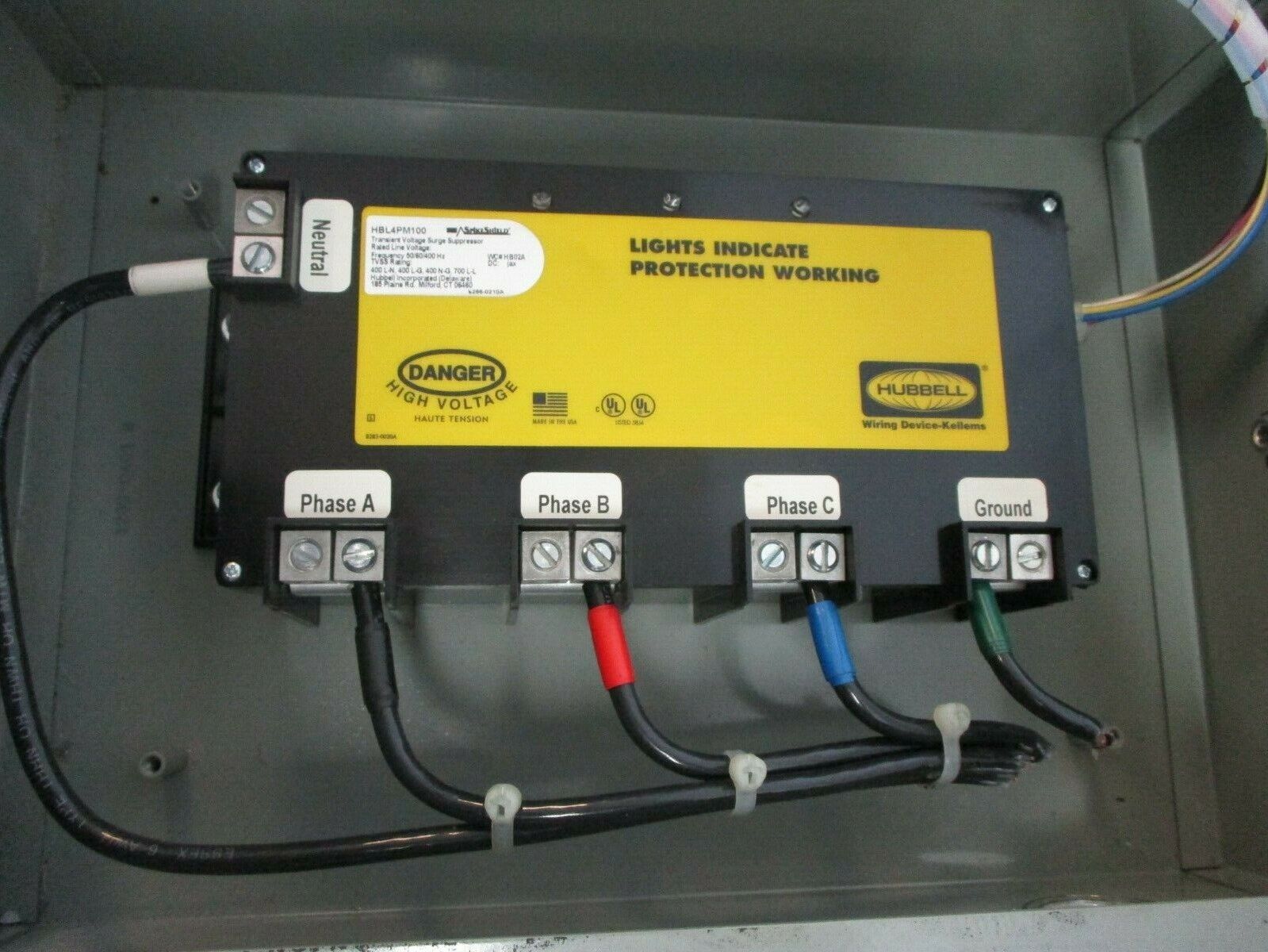 Hubbell SpikeShield Surge Suppressor HBL4P100 120/208V 50/60/400Hz Used