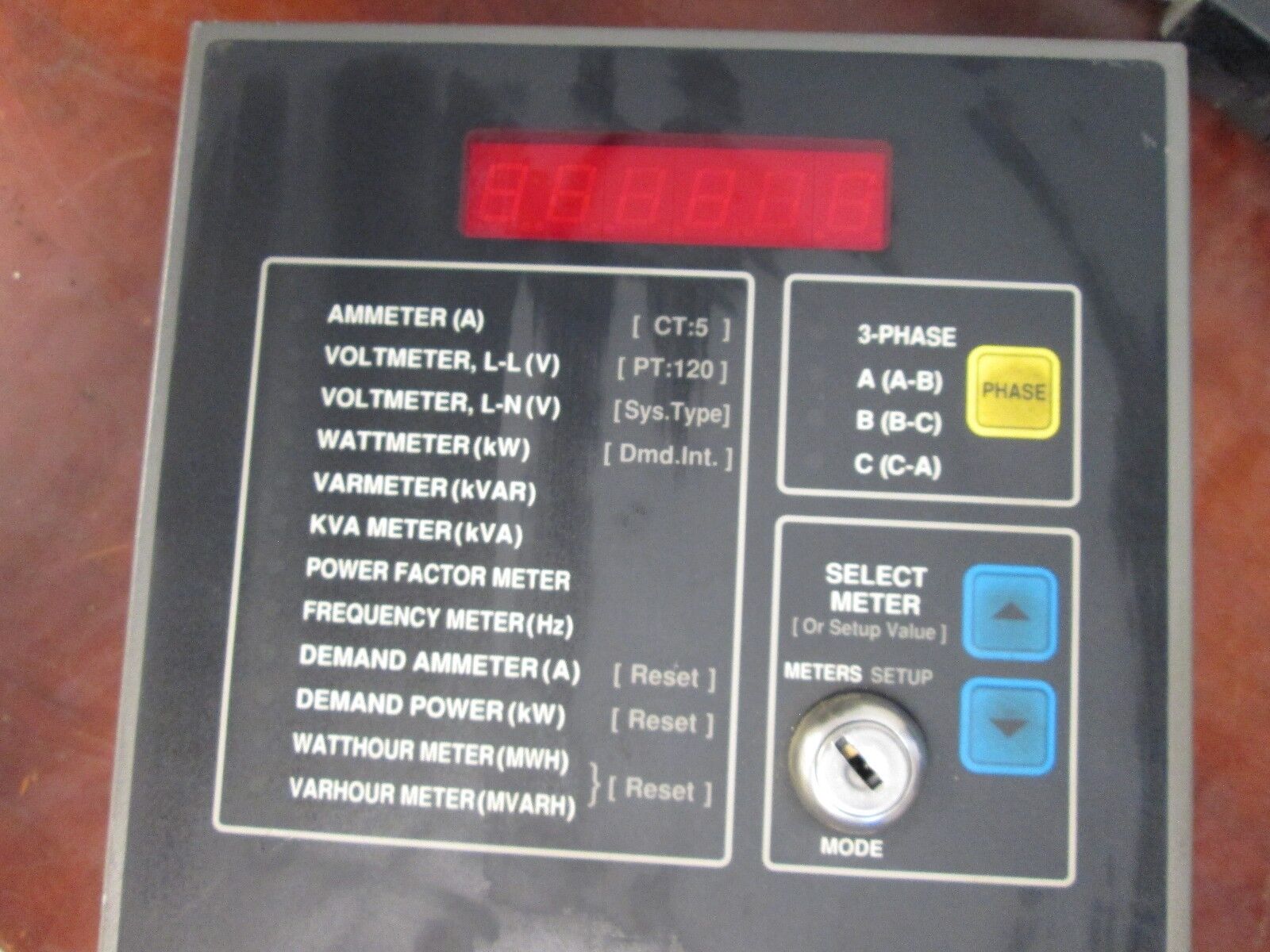 Square D Power Logic Circuit Monitor 3020 CM150X1 120VAC 0.5A 50/60Hz 3Ph Used