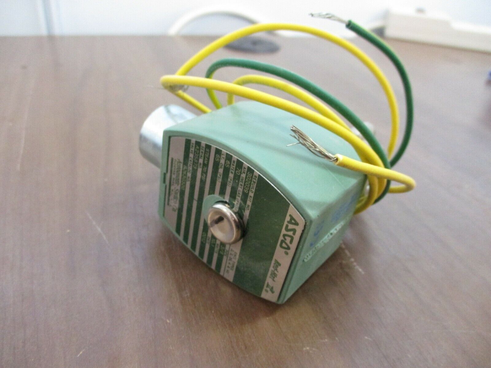 ASCO Red-Hat Solenoid Valve 8263G320 120V Coil New Surplus
