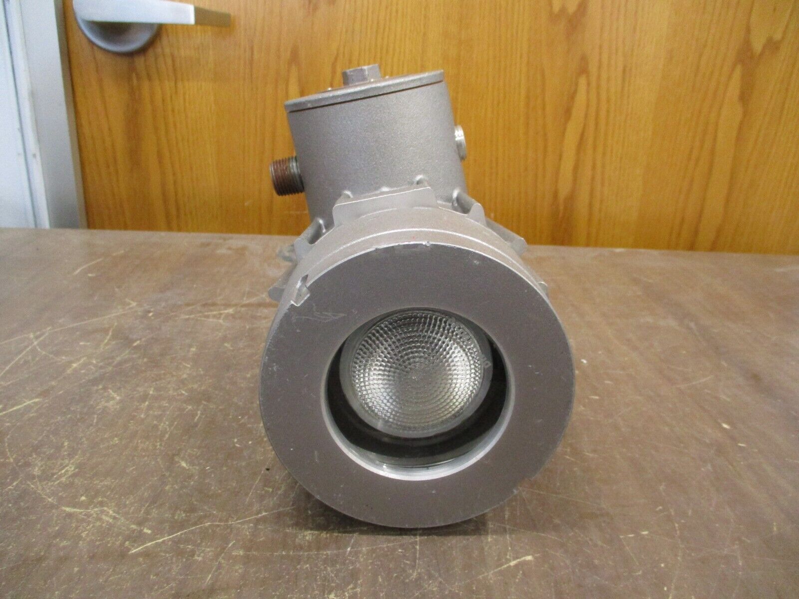 Lumiglas Explosion Proof Lighting Fixture USL08-EX 120V Used