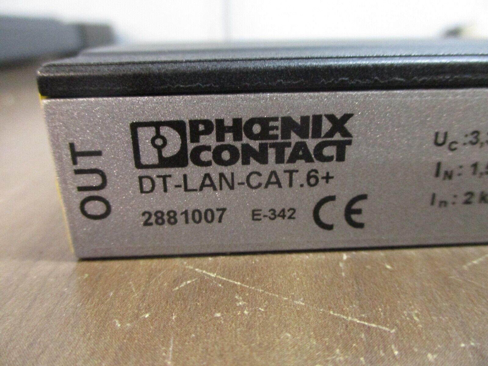 Phoenix Contact Ethernet Surge Protection Device 2881007 DT-LAN-CAT.6+ Used
