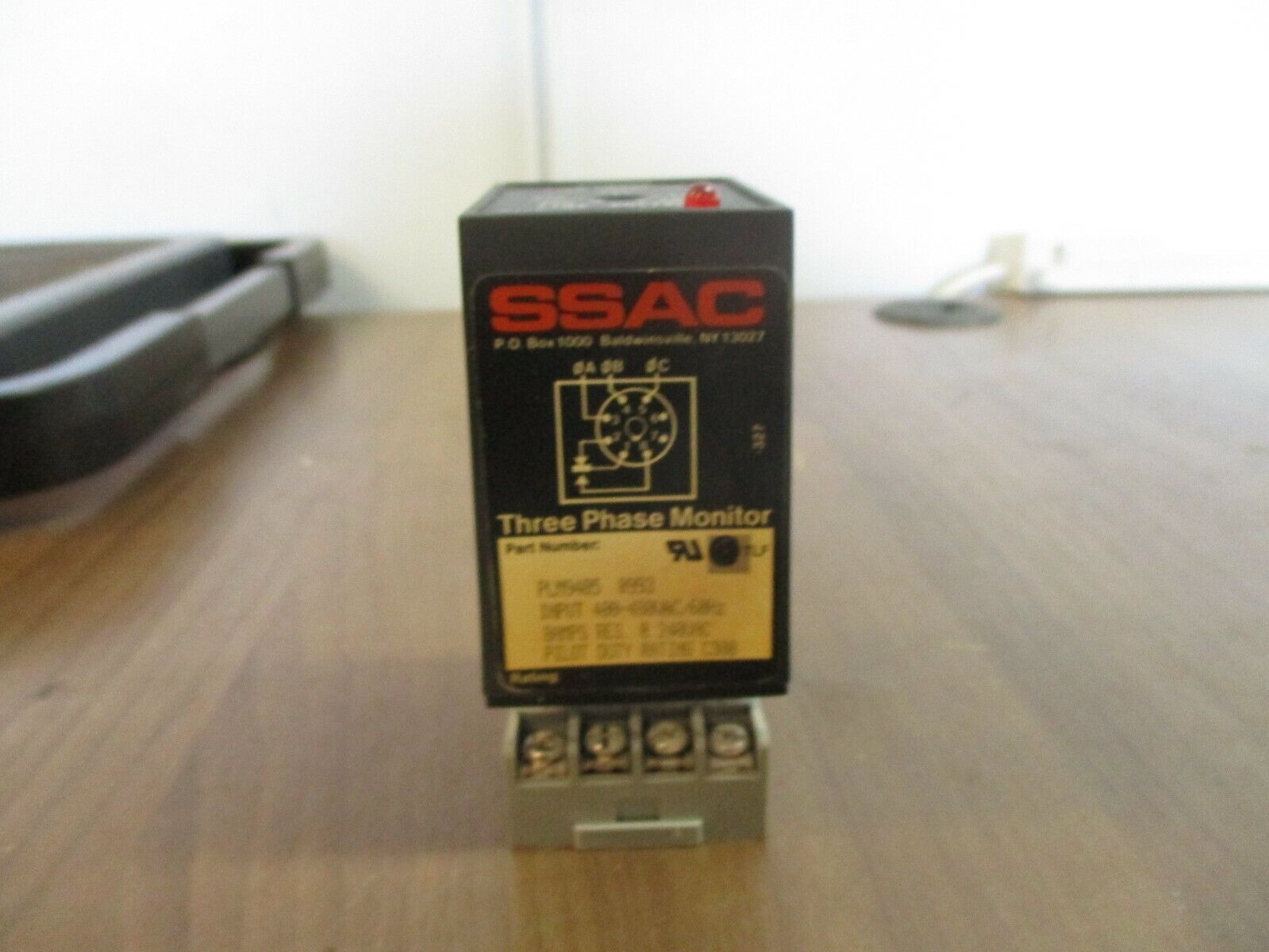 SSAC 3-Phase Monitor PLM9405 0993 400-480V 60Hz w/ Base Used