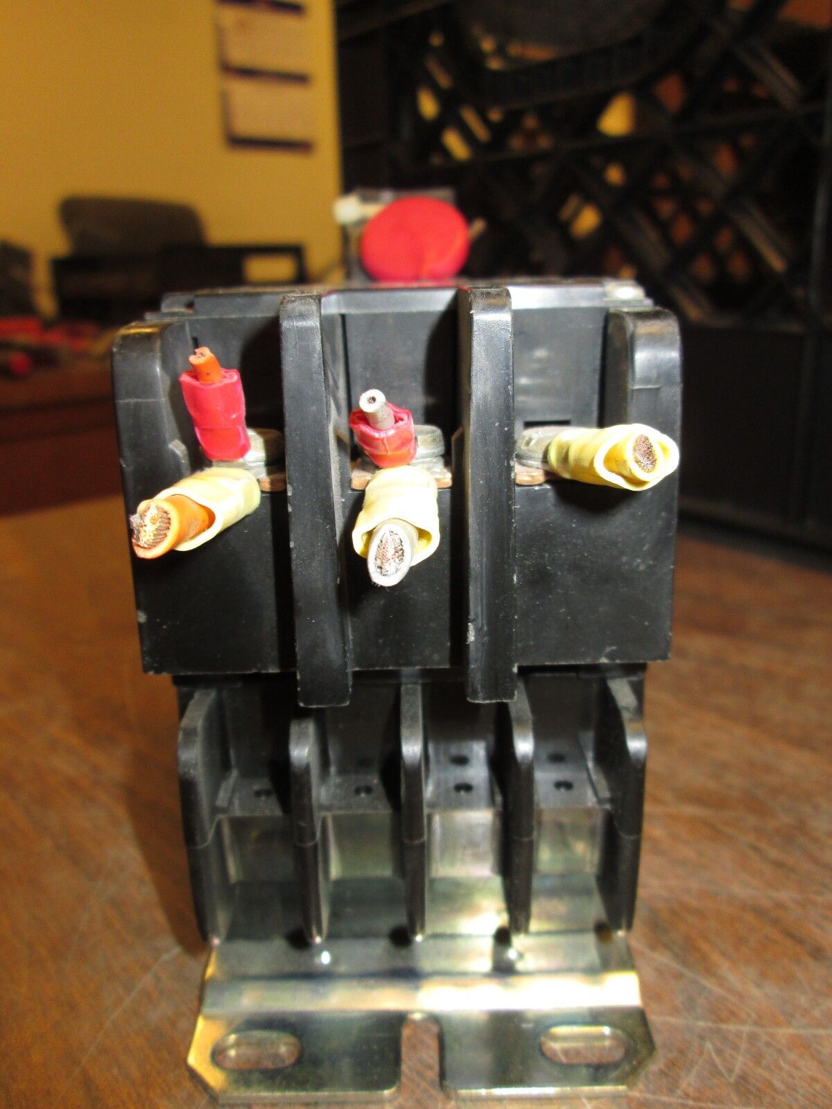 Potter & Brumfield Contactor P40P42D12P1-24 24VDC Coil Used
