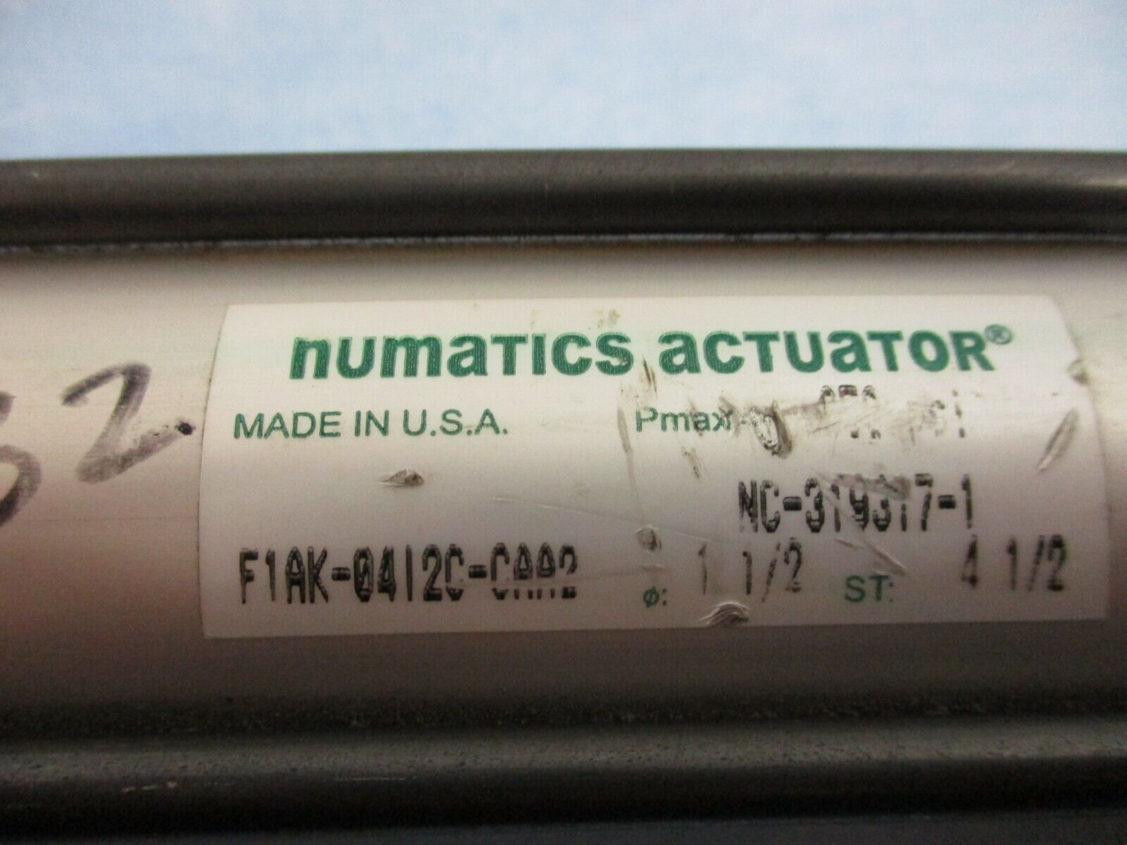 Numatics Actuator FLAK-04I2C-CAA2 250 PSI Used