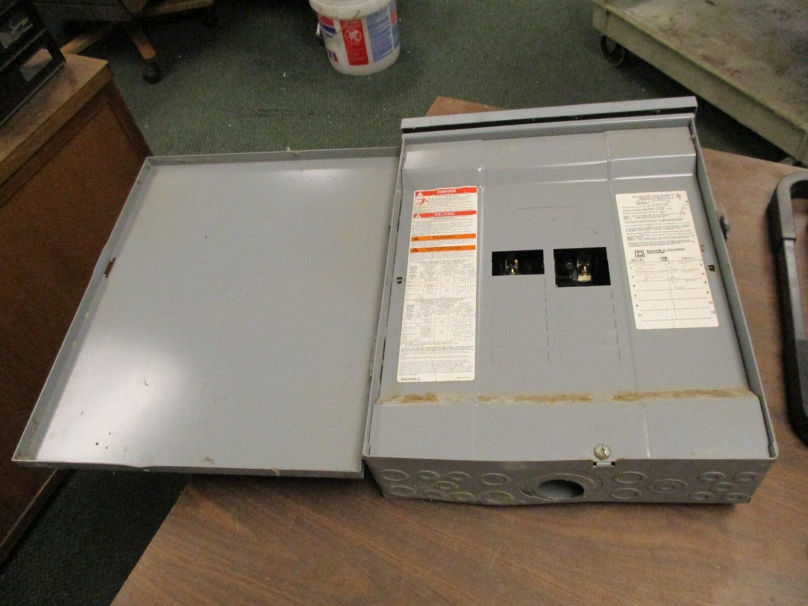 Square D 3R Load Center QO 100A Used
