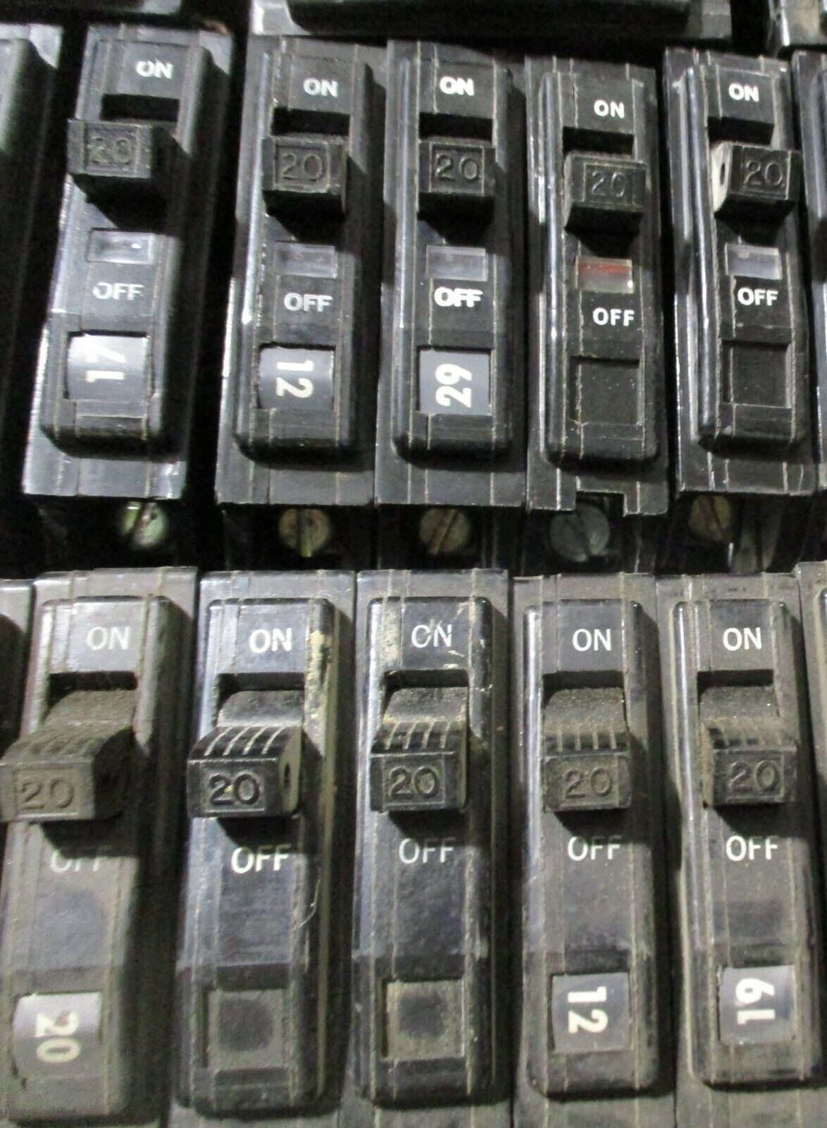 Square D QO Clip-On Circuit Breaker QO120 20A 120/240V 1P *Lot of 10* Used