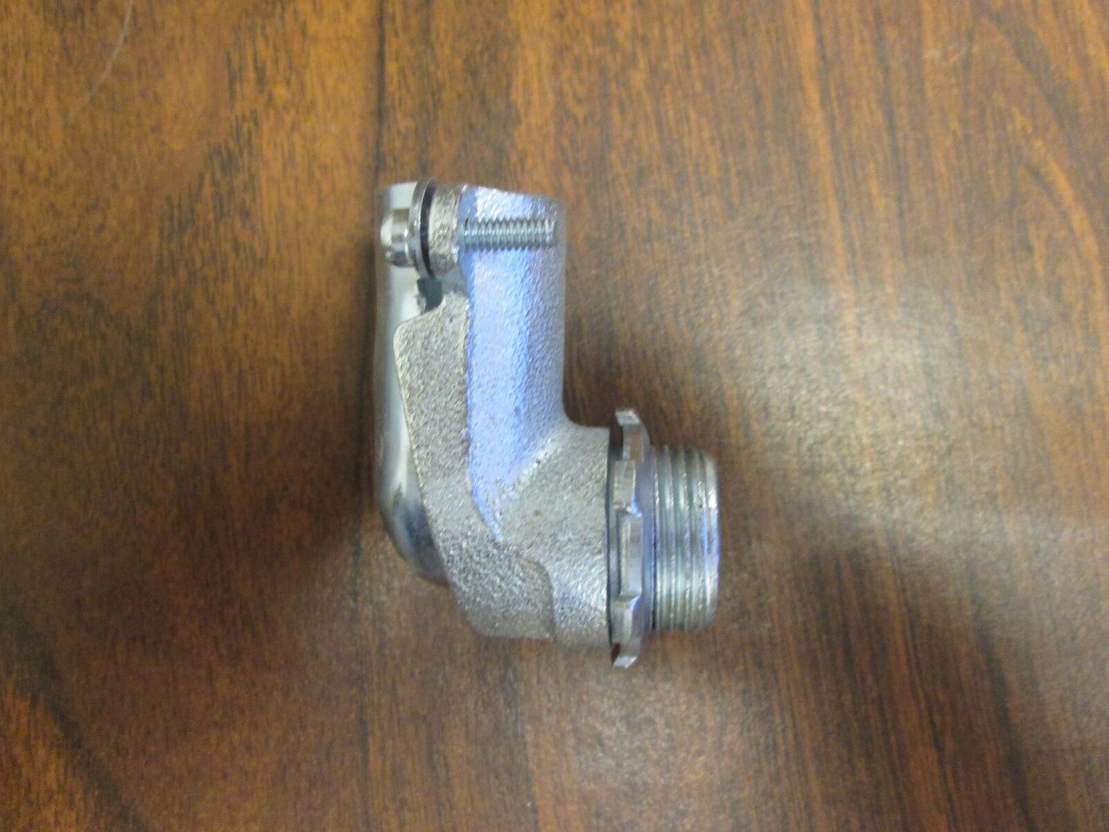 Misc brands 90 degree squeeze connector size 3/4" lot of 19 new surplus
