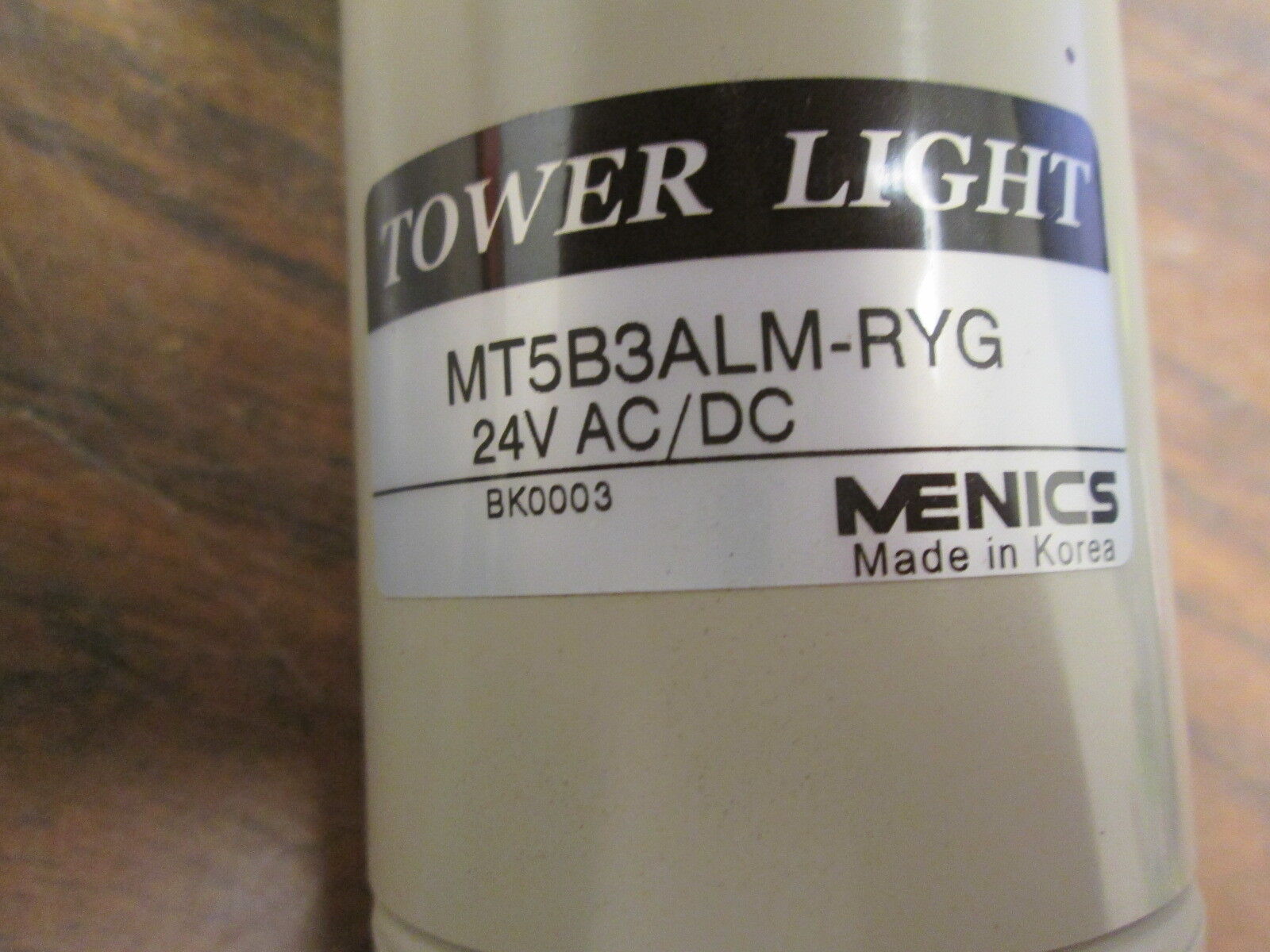 Menics Tower Light MT5B3ALM-RYG Red-Amber-Green 24V Used