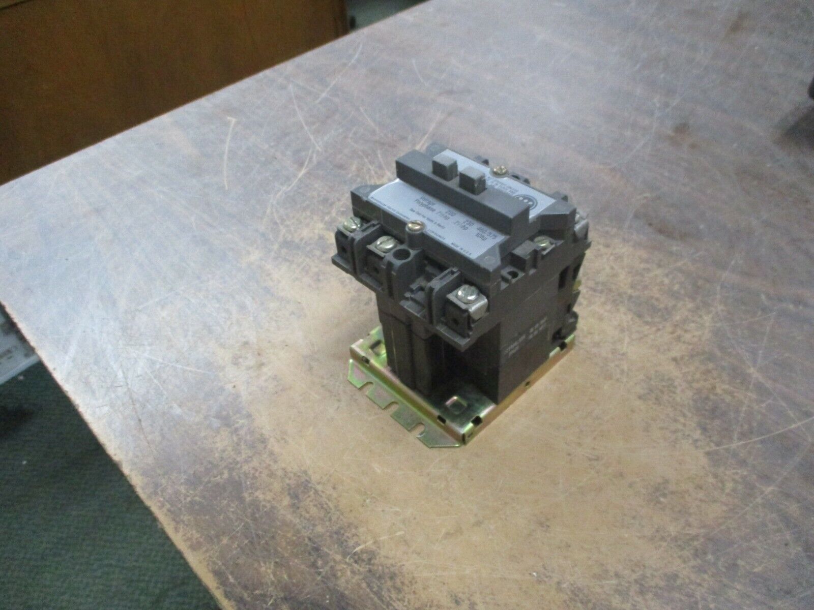 Westinghouse Size 1 Contactor A201K1CA 120V Coil 27A Used