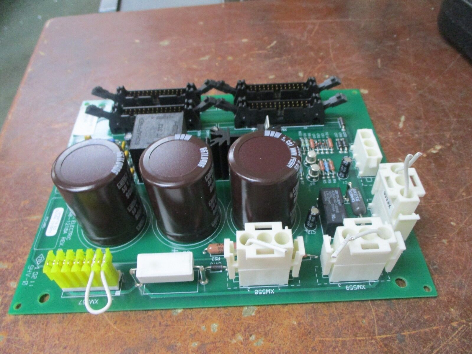 Schneider Electric EPOZ PCB 640-1218A Rev.E2 72-130059-77 Rev. X1 Used