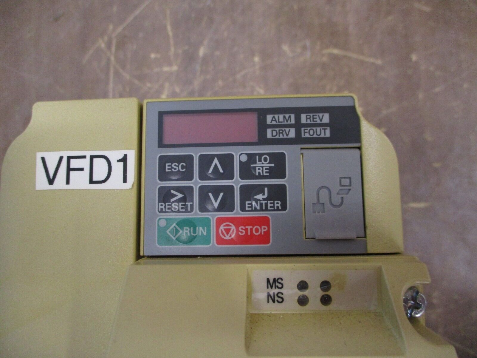 Yaskawa V1000 AC Drive CIMR-VU4A0005FAA Rev. D 3HP 3Ph Used