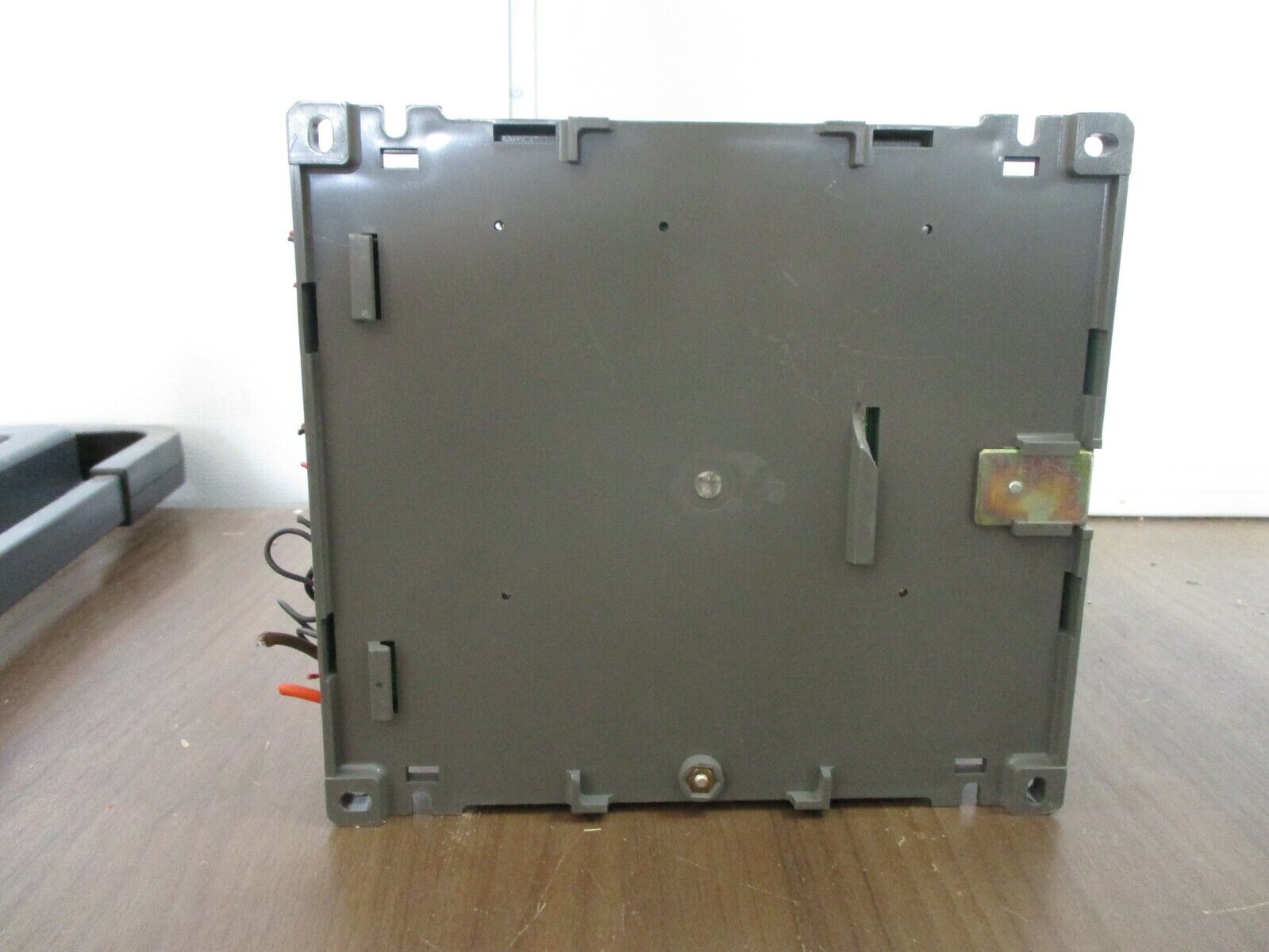 Johnson Controls/Metasys Controller DX-9100-8454 24VAC *Chipped Mounting Foot*