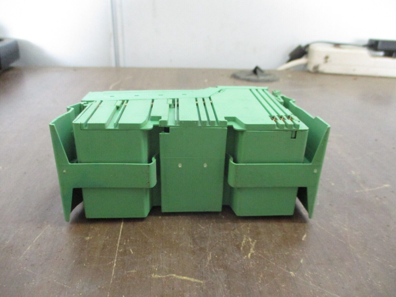 Phoenix Contact IBIL24DO8 Interbus Coupler 2726269 HW: 01 *Broken Latch Clip*