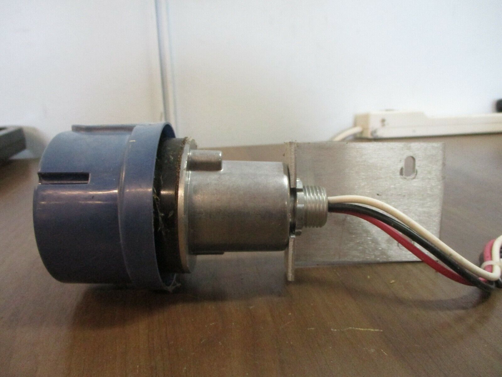 Area Lighting Research Photocell AM-2-A-NB Used