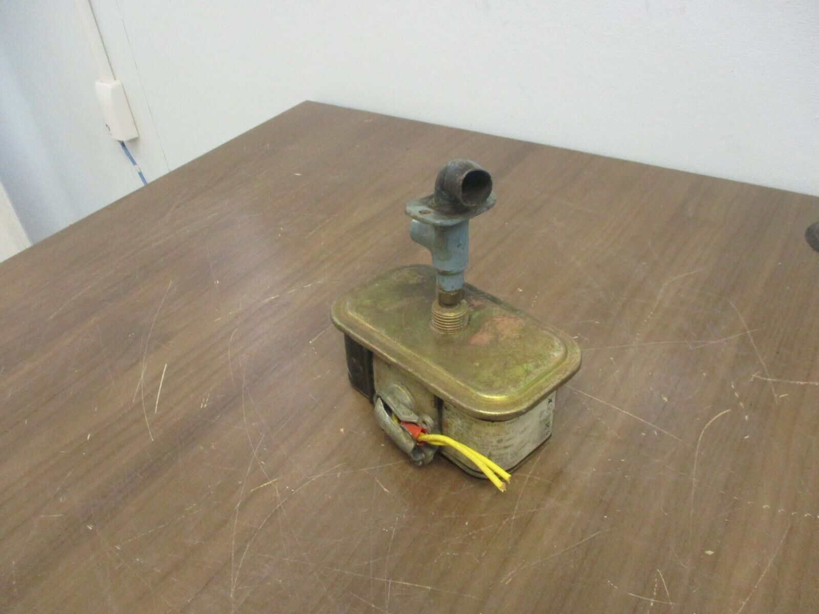 Penn Pressure Differential Switch P32AC-2 Range: 0.05-5" Used