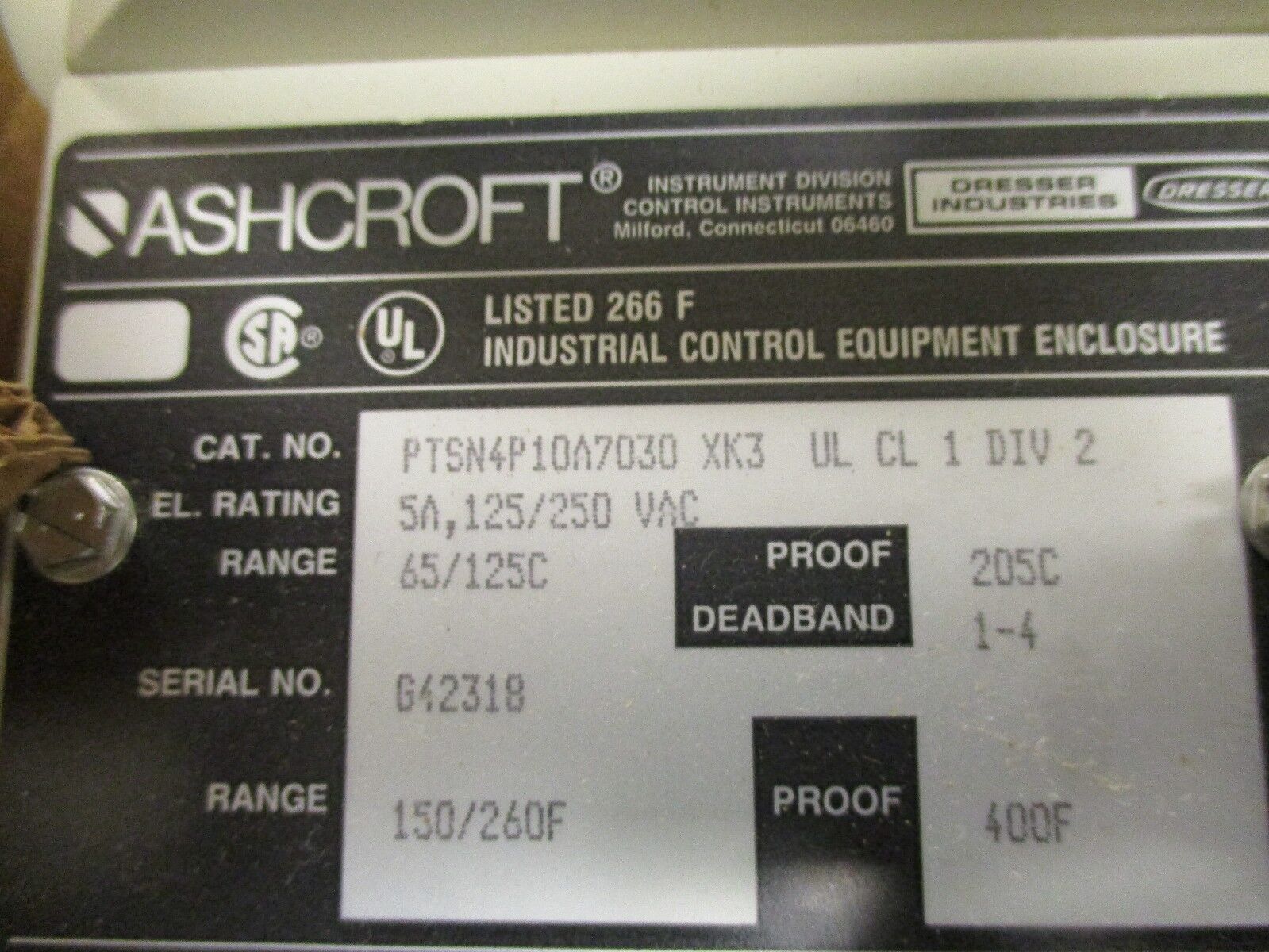 Ashcroft Temperature Control PTSN4P10A7030 5A 125/250VAC New Surplus