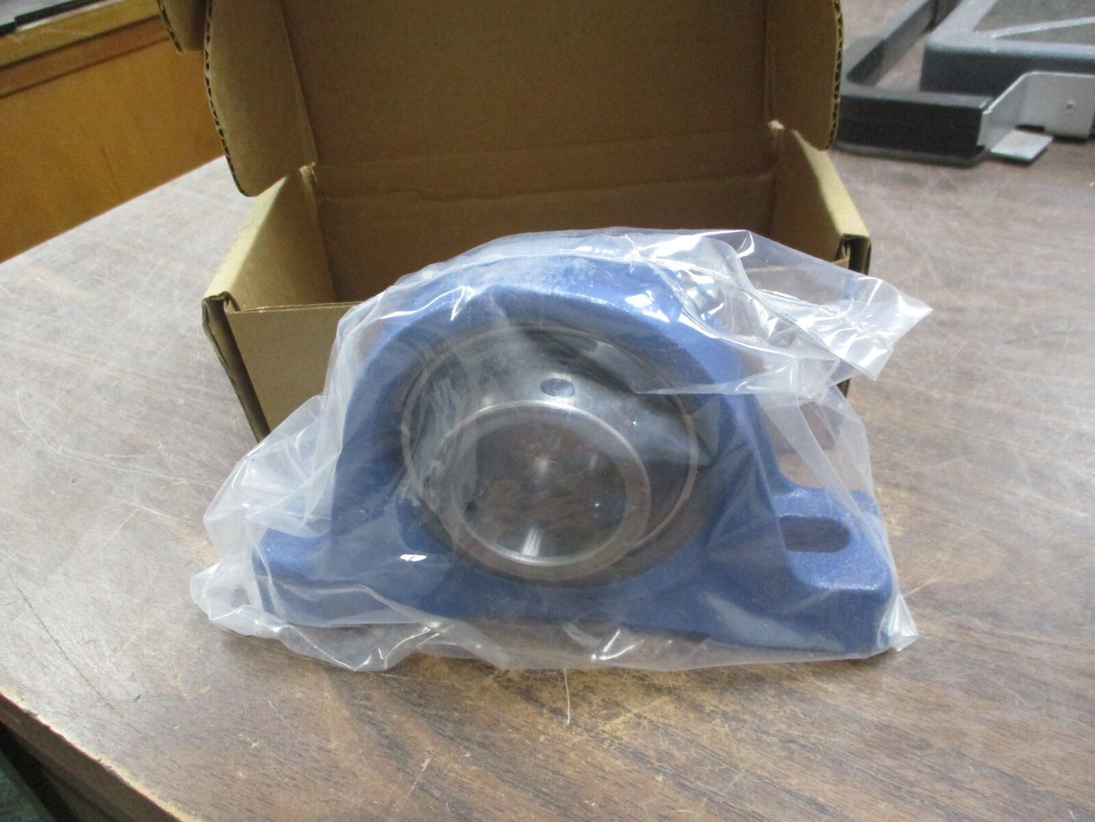 SKF Pillow Block Bearing SY1 11/16TF New Surplus