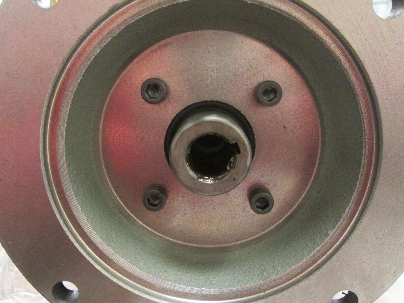 Worldwide Speed Reducer HdRFVM175-60/1-L-56C Size: 175 Ratio: 60 New Surplus