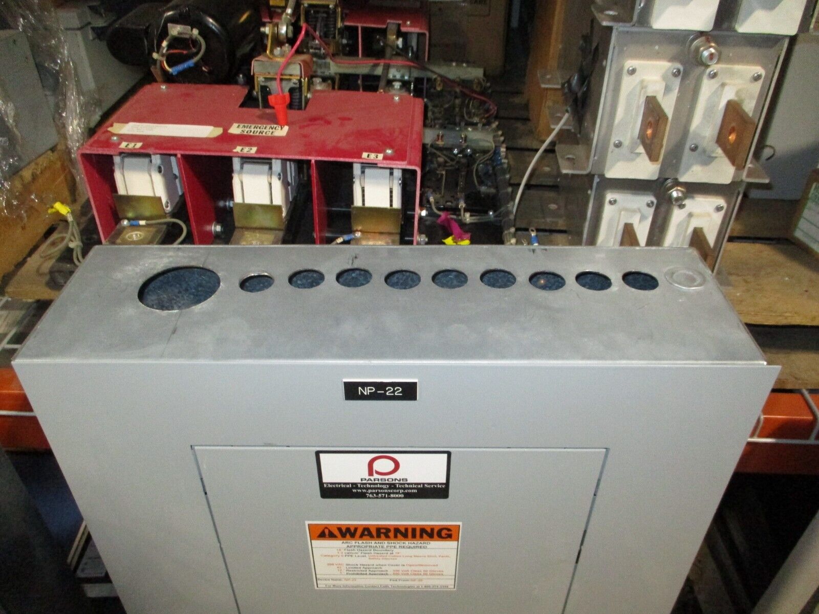 GE Main Lug Breaker Panel AQU3422RCX 225A Max 208/120V 3Ph 4W 42-Slot Used