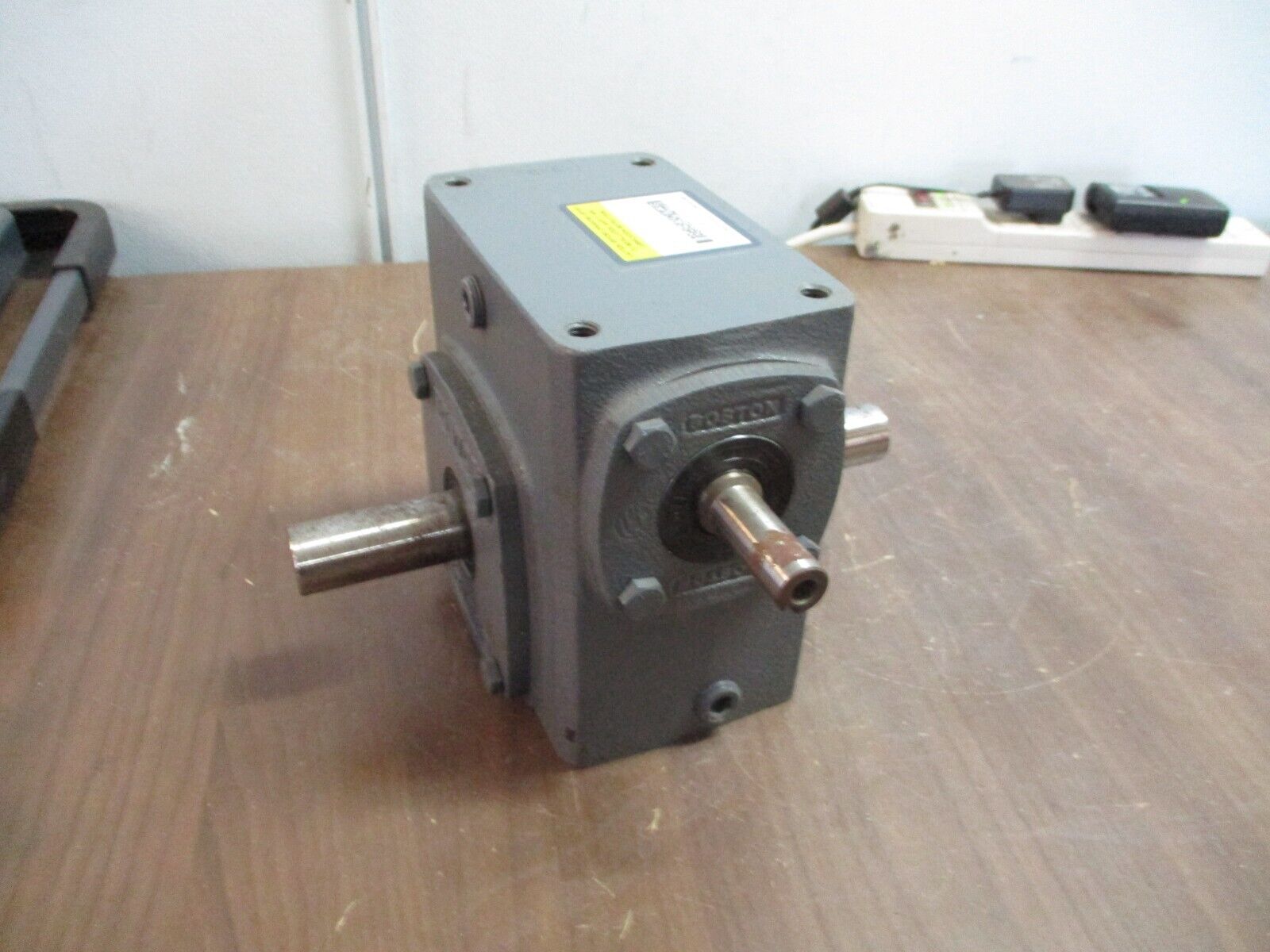 Boston Gear Reducer 72110H1 Ratio 10:1 2.34 HP IN 789 LB-IN Torque Out Used