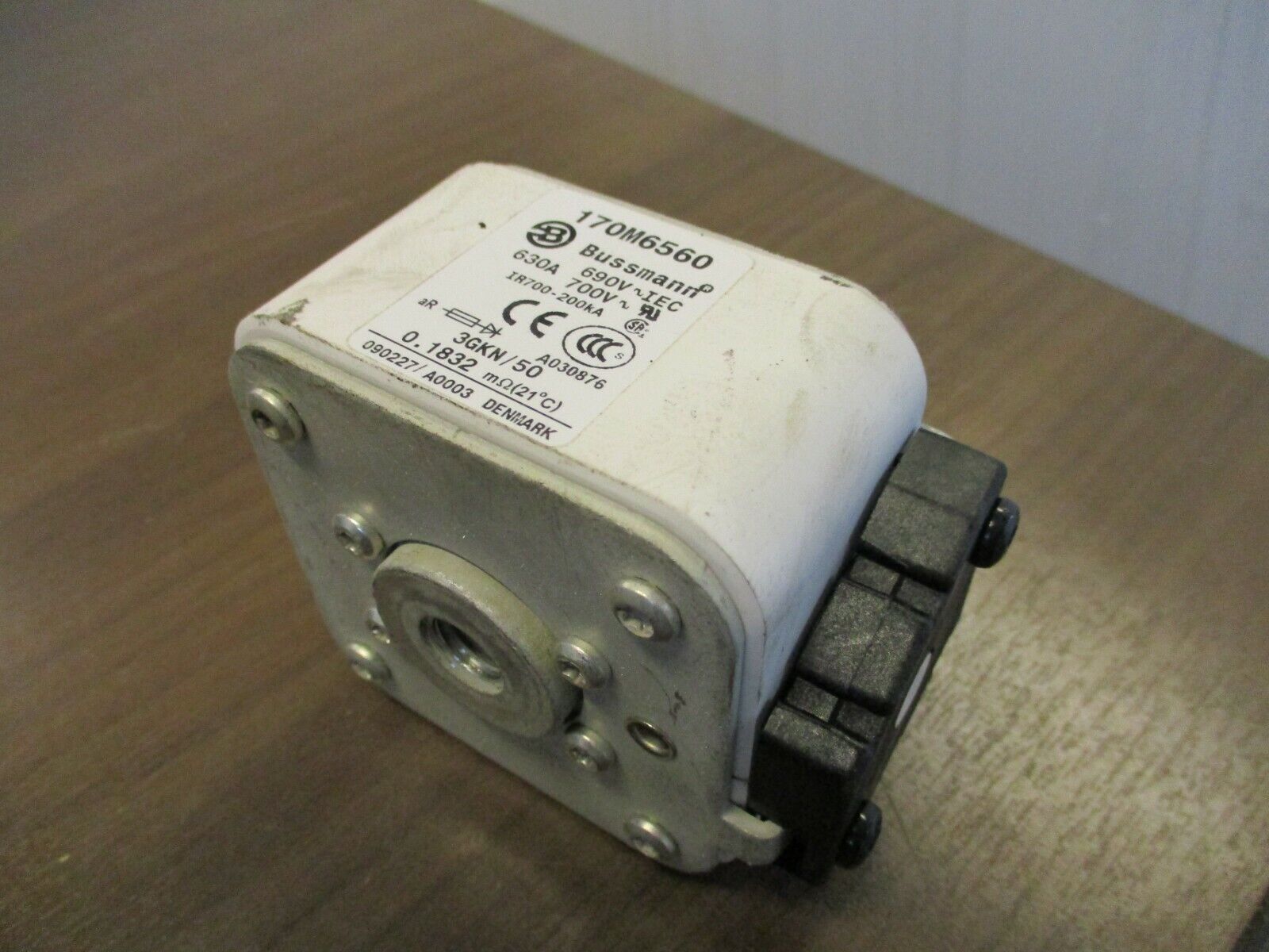 Bussmann Fuse 170M6560 630A 700V Used