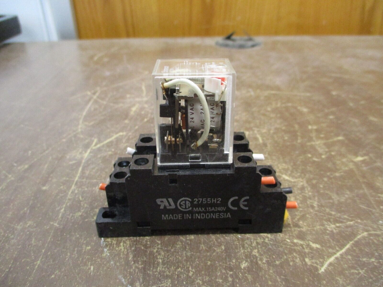 Omron Relay w/ Base LY2N 24VAC Used