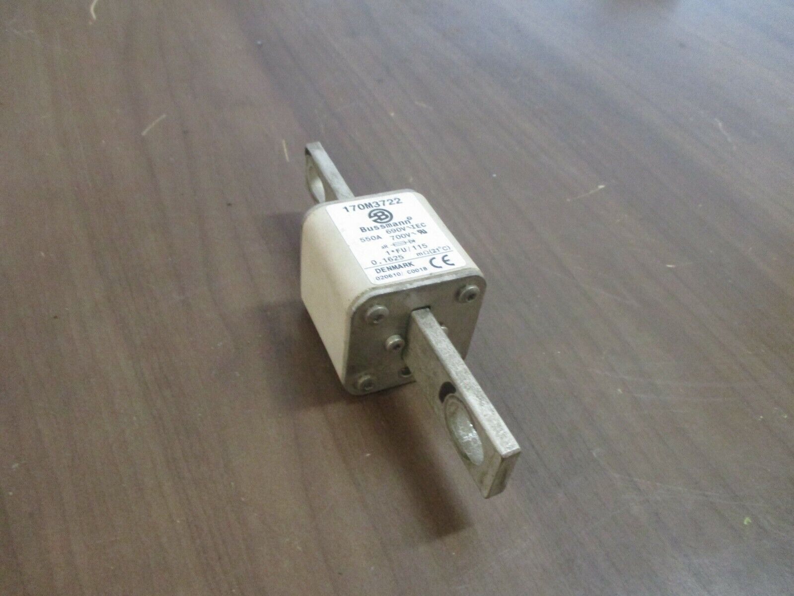 Bussmann Fuse 170M3722 550A 700V Used