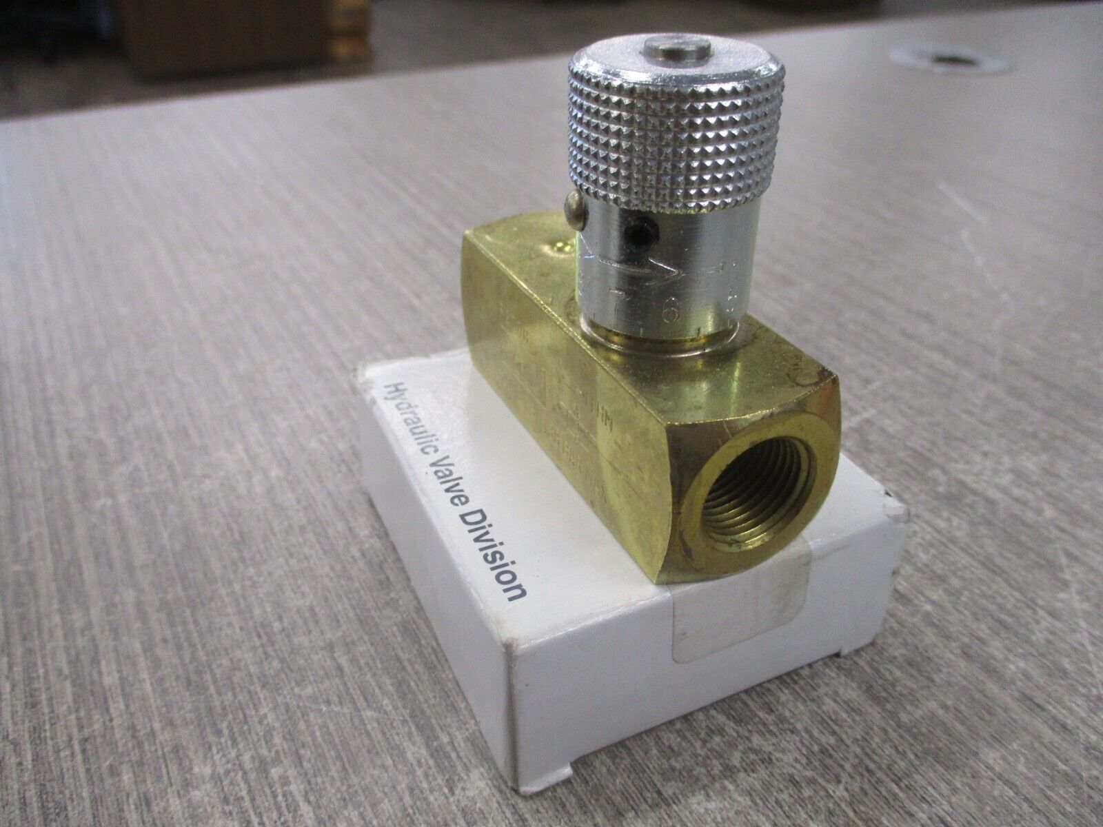 Parker Flow Control Valve IA855 New Surplus