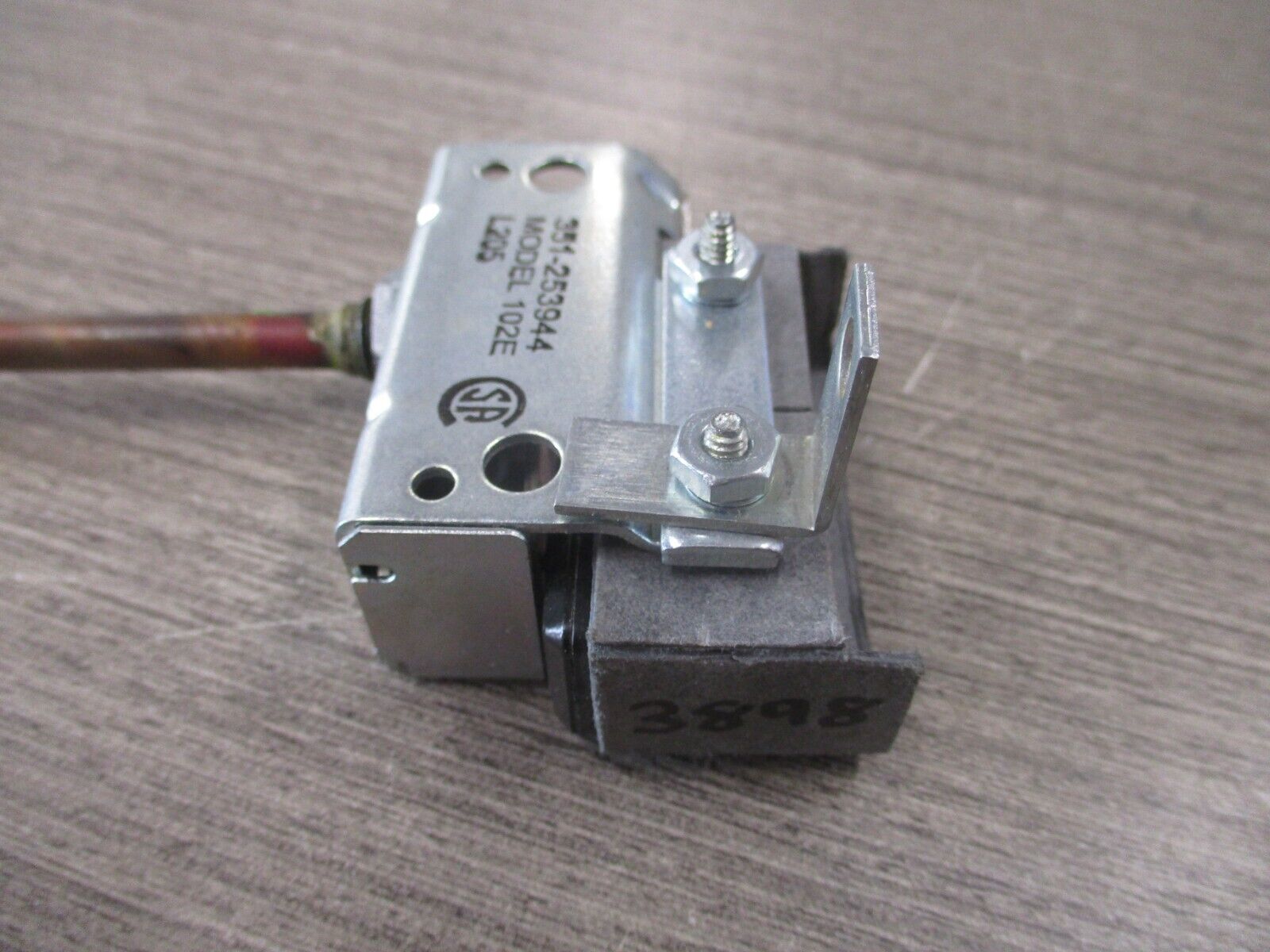 Nordson Model 102E Thermostat 351-253944 Used
