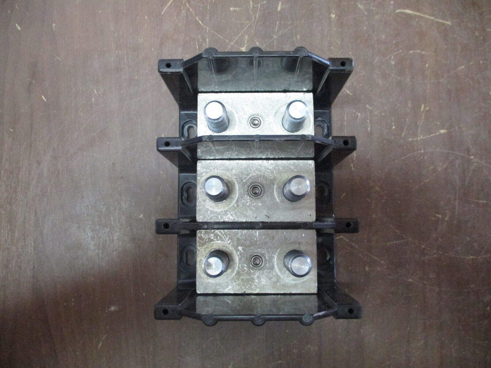 Buss Power Distribution Block 16394-3 400A 600V 3P Line: 1/2-13 STUD Used