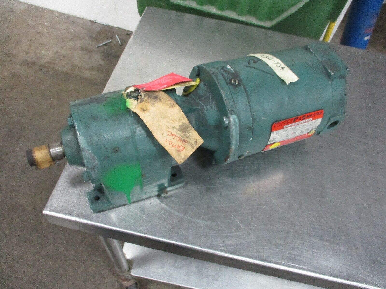 Reliance Duty Master AC Motor w/ Gear B79B3132M-XZ 1/2HP 1800RPM 230/460V Used