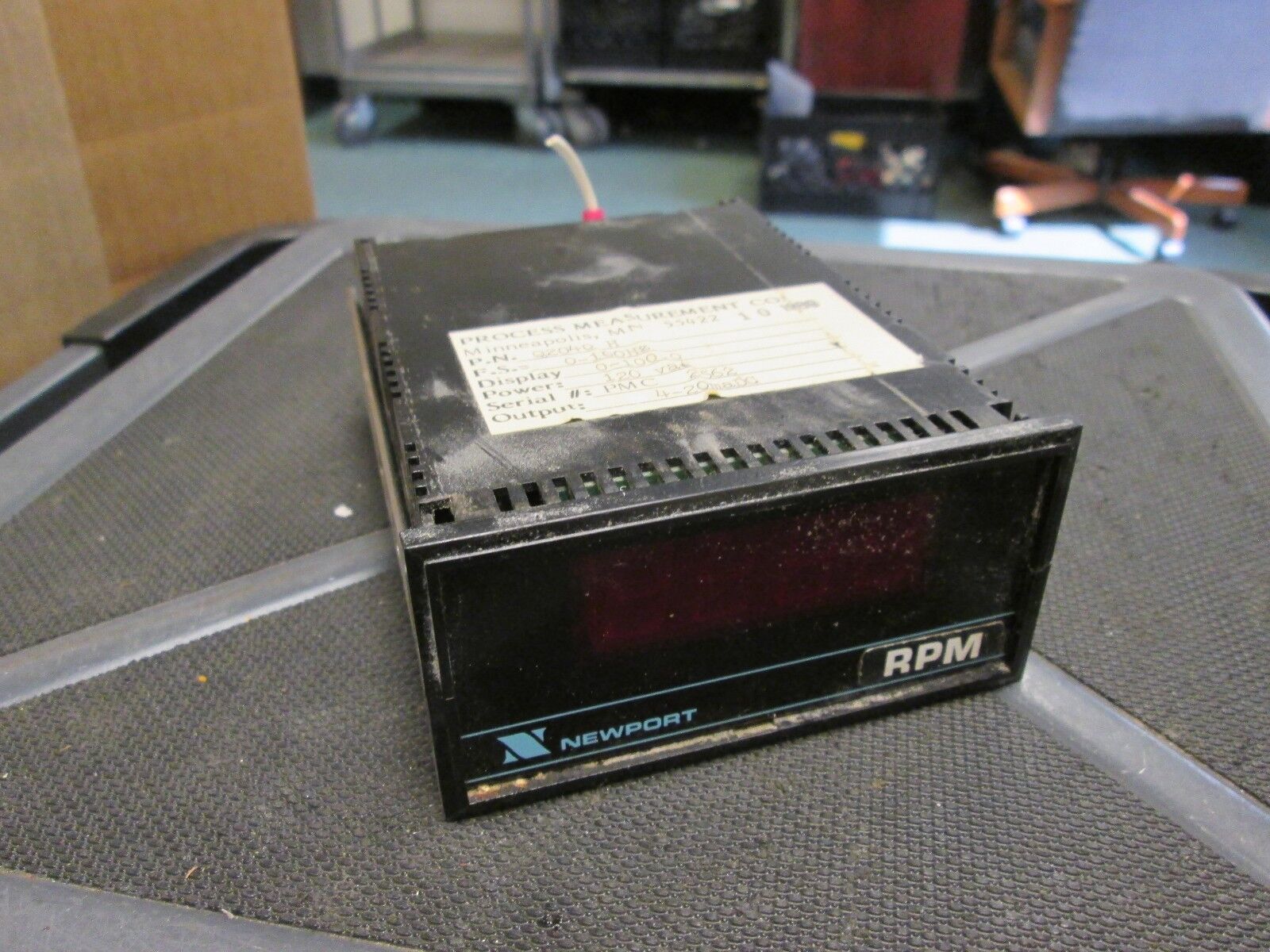 Process Measurement  Newport Display  Q2040H  120VAC  0-100Hz  Display 0-100.0