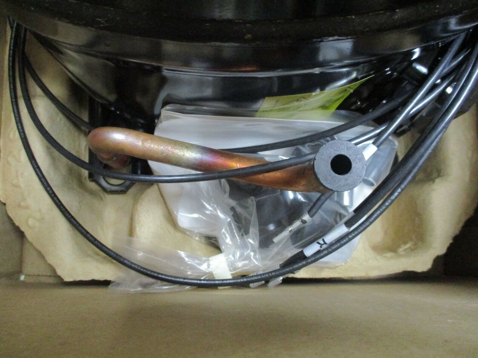 Bristol Compressor 710003-2024-00 Model #: HCRB283ABCA 208-230V 60Hz 1Ph