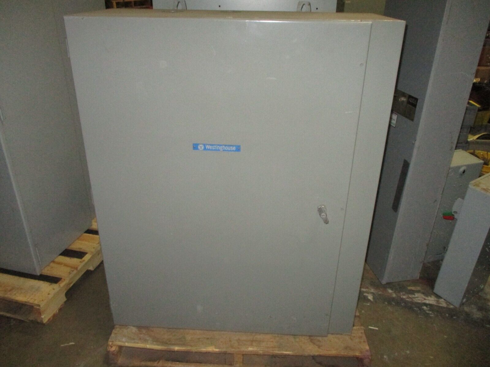 Westinghouse Manual Basic Transfer Switch 371D590G33 1000A 600V Used