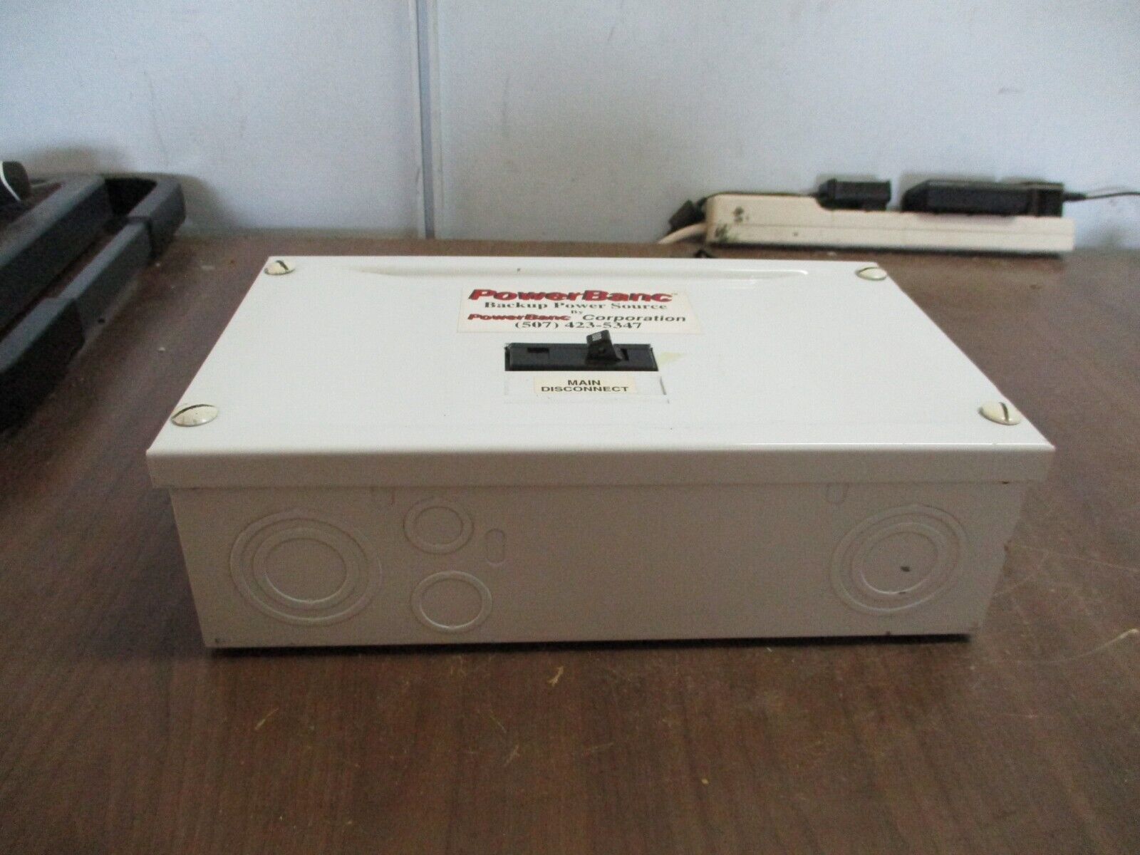 Cutler-Hammer Load Center BR24L1255P / CL1224SB Ser. B 125A 120/240V 1Ph Used