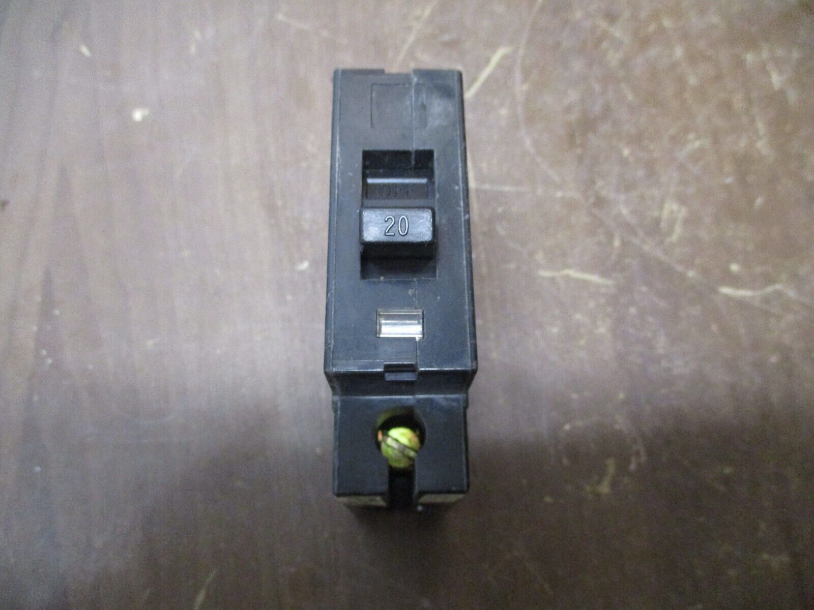 Square D Bolt-On Circuit Breaker EHB14020HID 20A 120/277V 1P 65/14kA Used