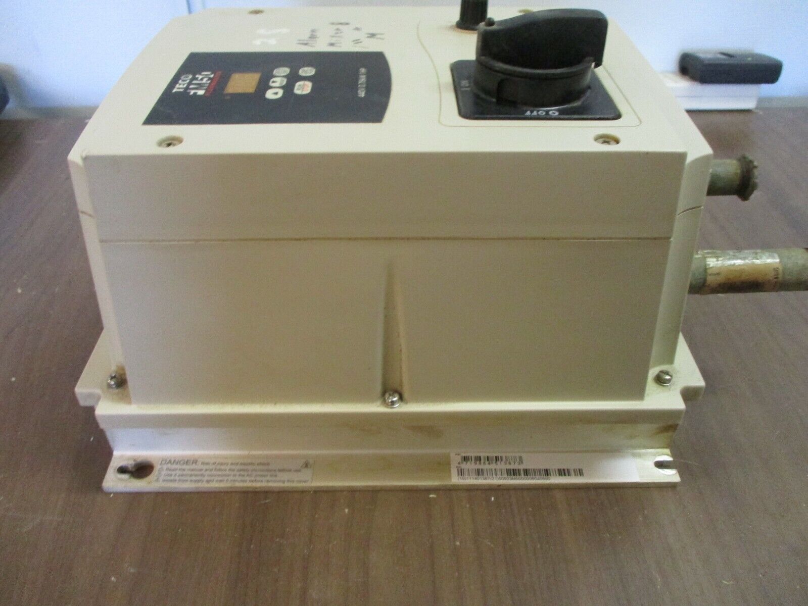 TECO Fluxmaster FM50 AC Drive FM50-401-N4FS 1HP 3Ph Nema 4X Used