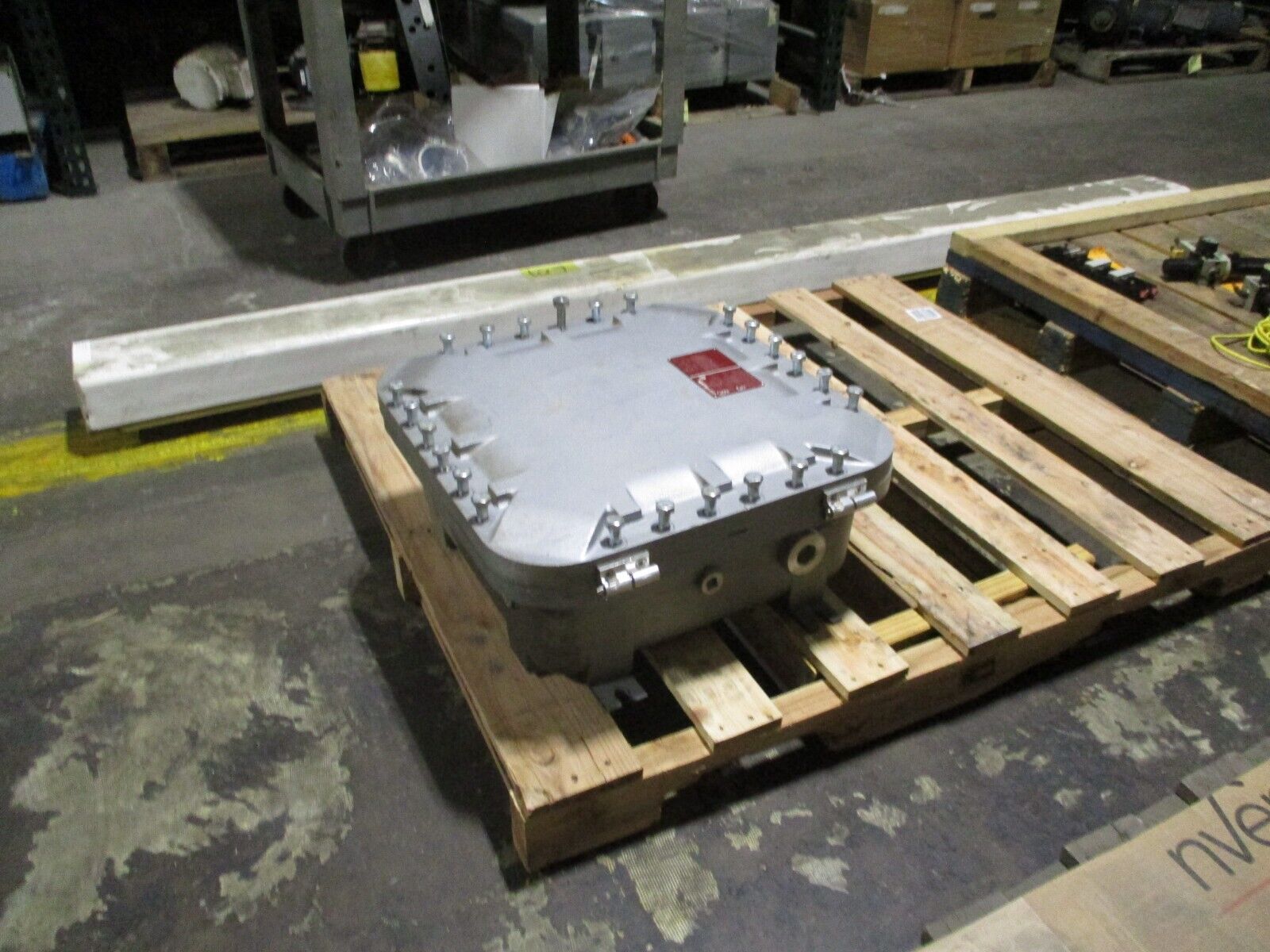 Hubbell Killark Quantum Explosion-Proof Enclosure EXB-16166 N34 Size: 16"x16"x6"