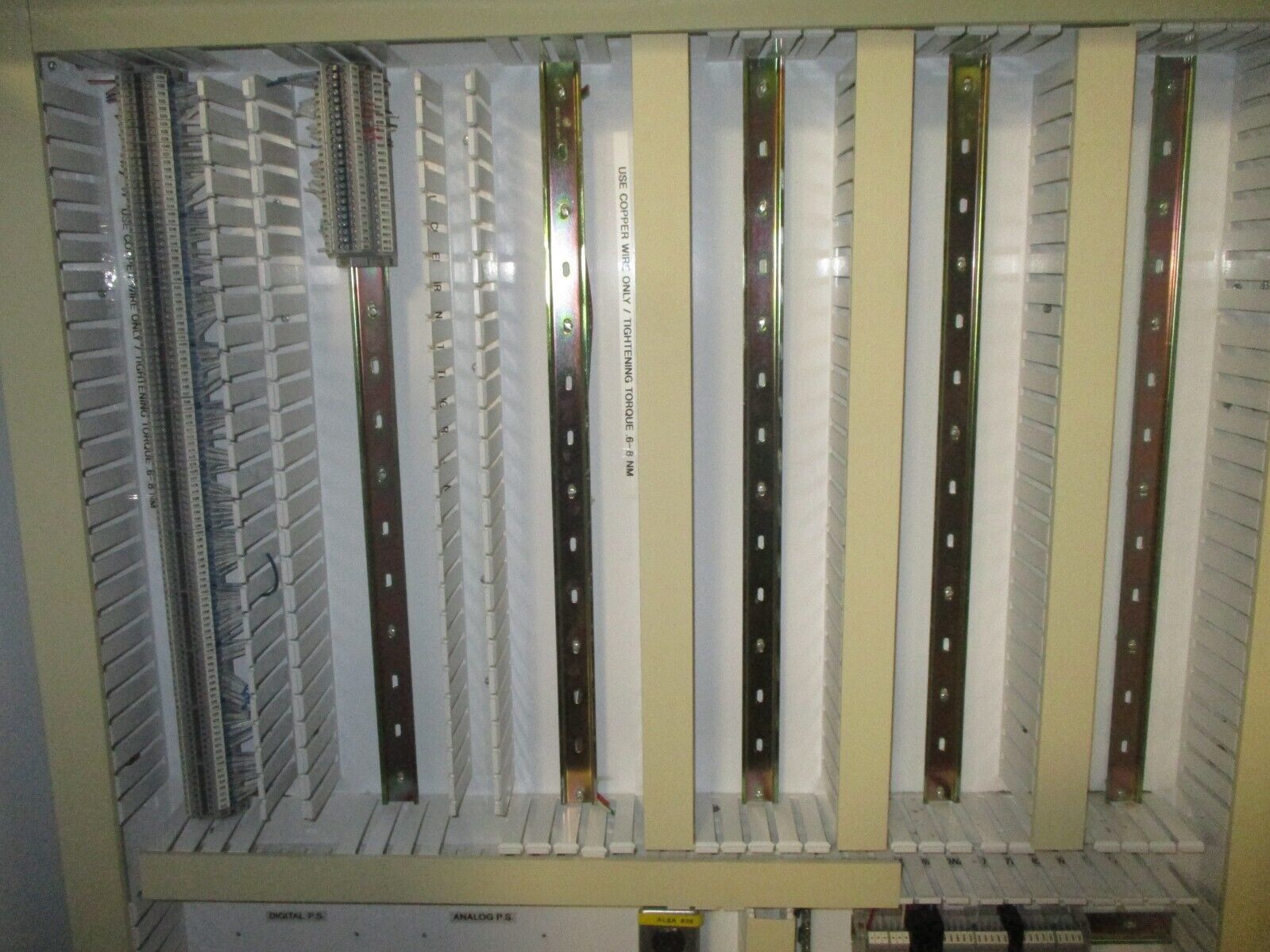 Hoffman Type 12 Enclosure A-604808LP Size: 60" x 48" x 8" *Broken Handle* Used