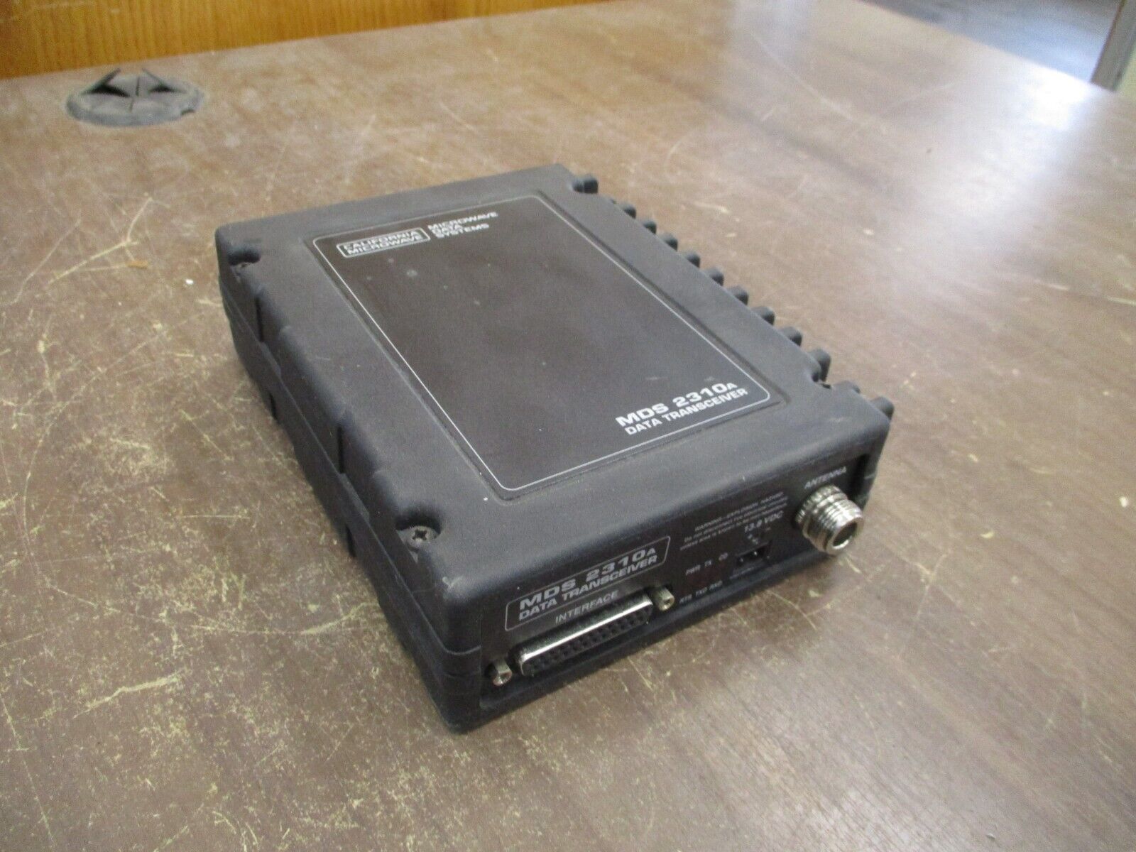 Microwave Data Systems Data Transceiver 2310RA1D11401A Rev. L 13.8VDC 2.5A Used