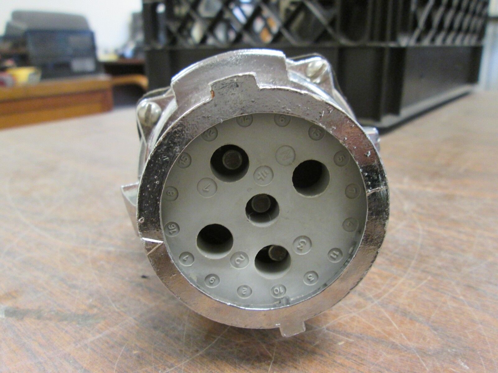 Meltric Receptacle DN 30A 600V 30A 5W Used