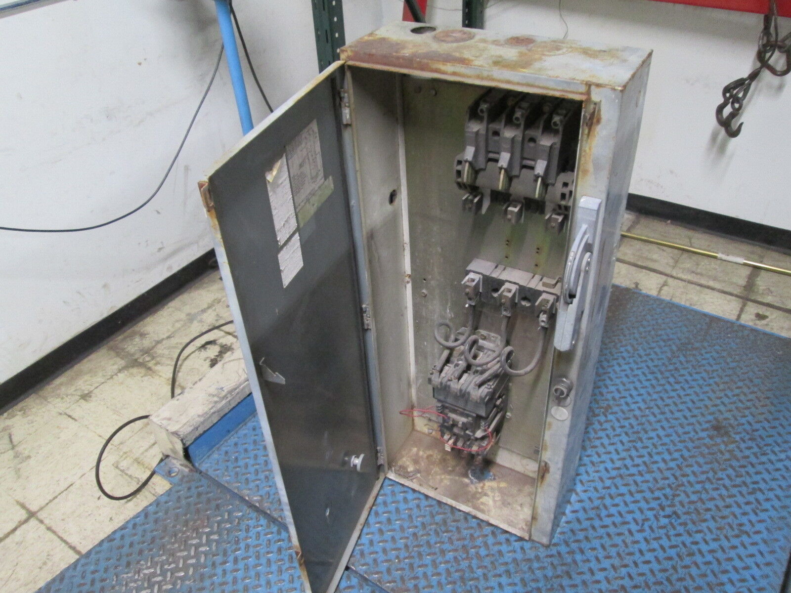 Allen-Bradley Size 4 Fusible Combination 509-EOD 135A 600V 460-480V Coil Used