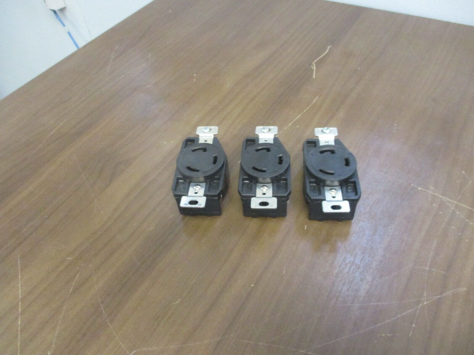 Arrow Hart Hart-Lock Receptacle NEMA L5-30 30A 125V *Lot of 3* Used