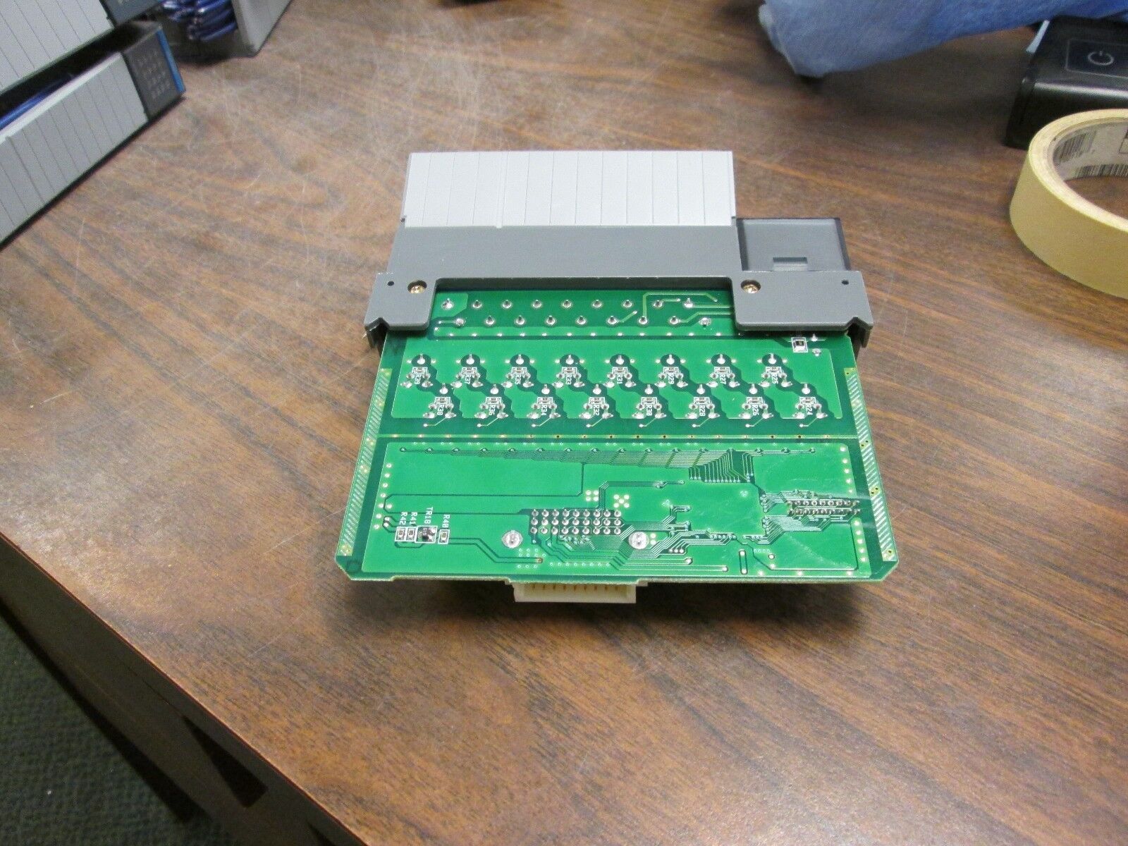 Allen-Bradley SLC500 DC Output Module 1746-0V16 Output: 10-50 VDC