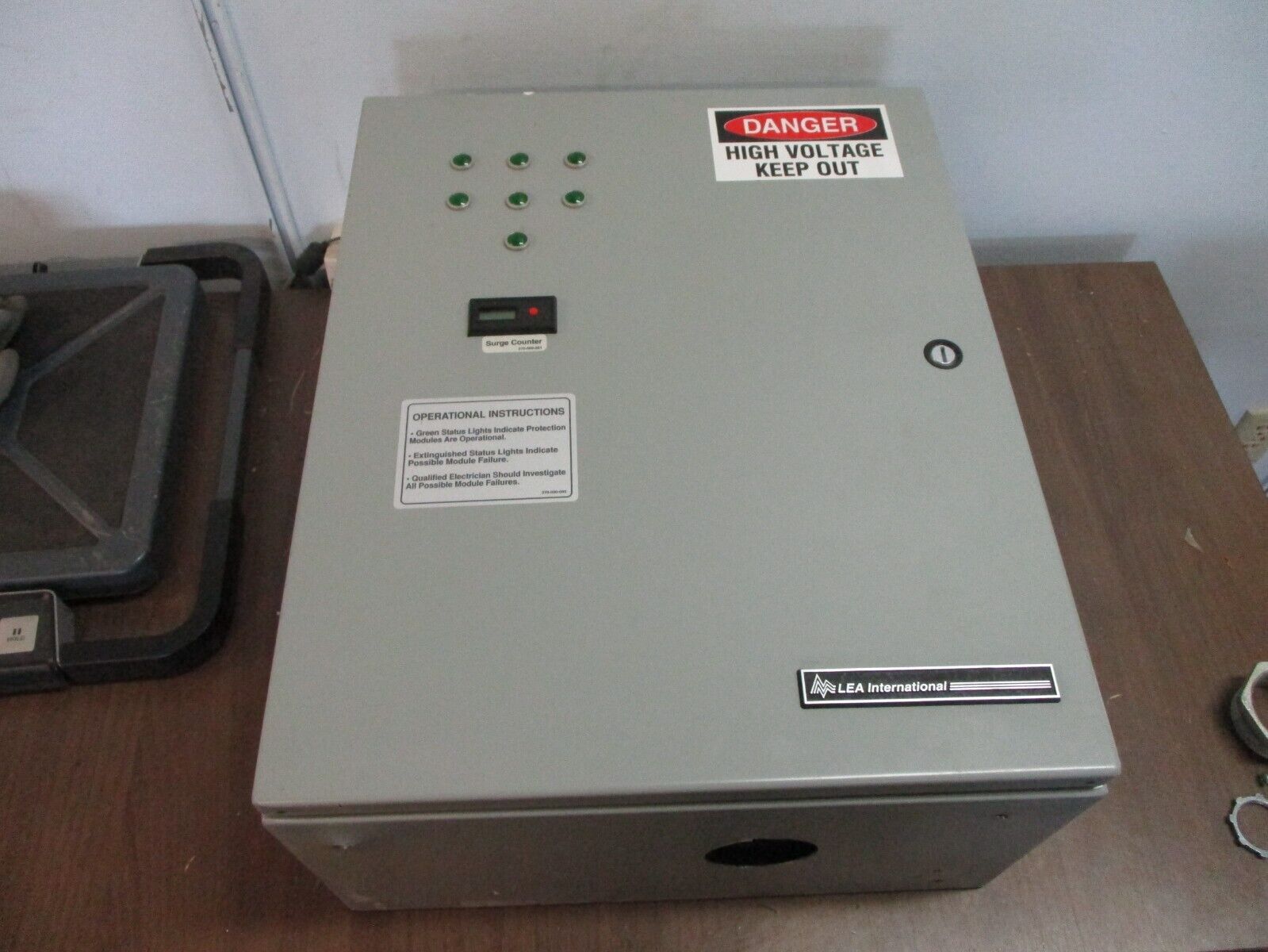 LEA International Surge Suppressor GB3005-277/480-3Y 277/480V 3Ph 50/60Hz Used