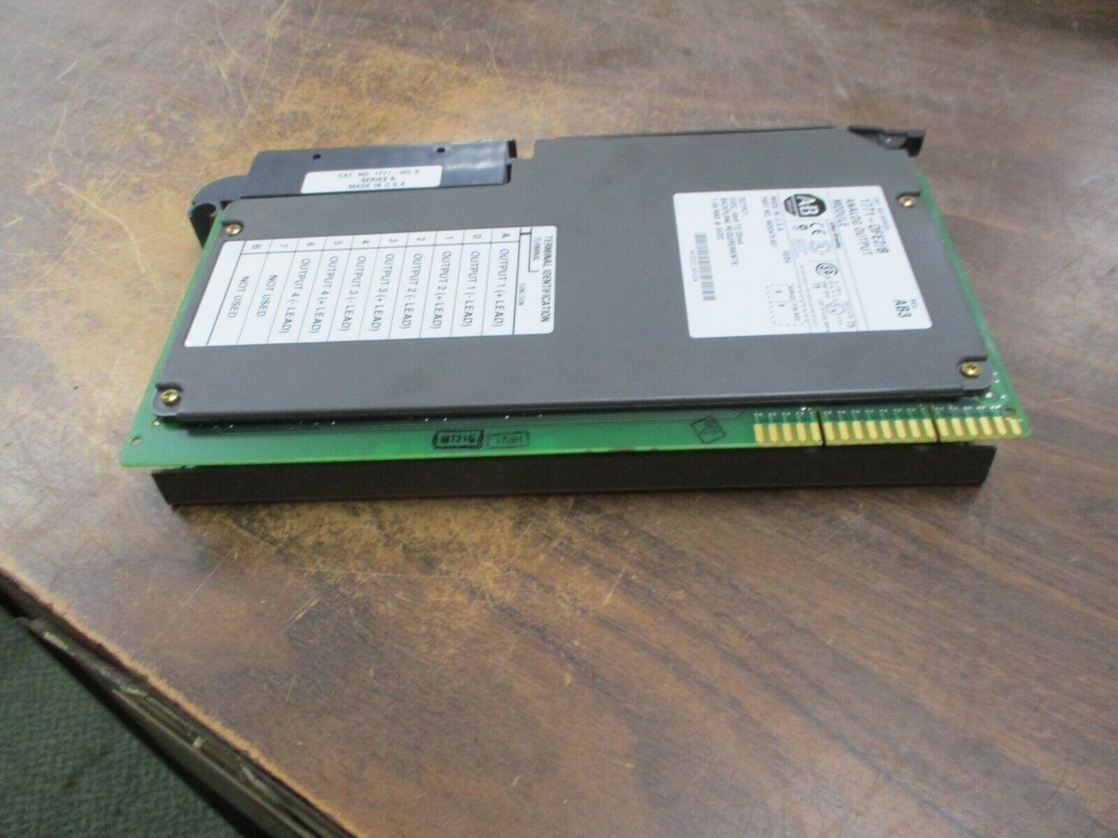 Allen-Bradley Analog Output Module 1771-OFE2/B Ser. B Rev. AB3 F/W Rev. B Used