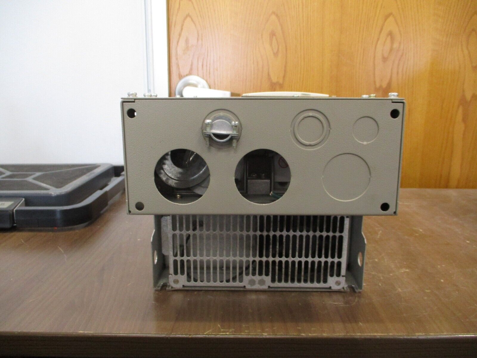 Schneider Electric Altivar AC Drive ATV212HD22N4 30HP 3Ph Used