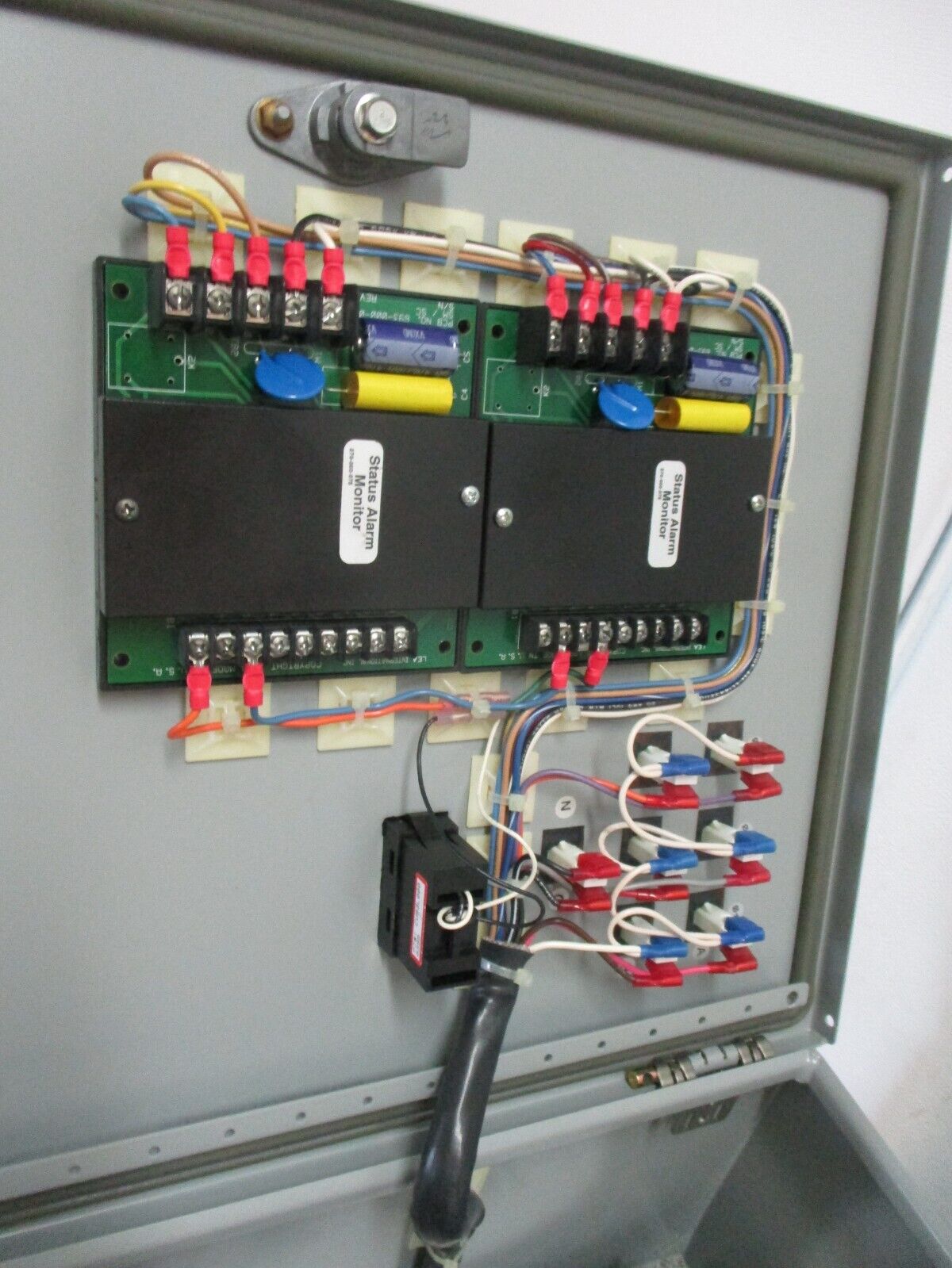 LEA International Surge Suppressor GB3005-277/480-3Y 277/480V 3Ph 50/60Hz Used
