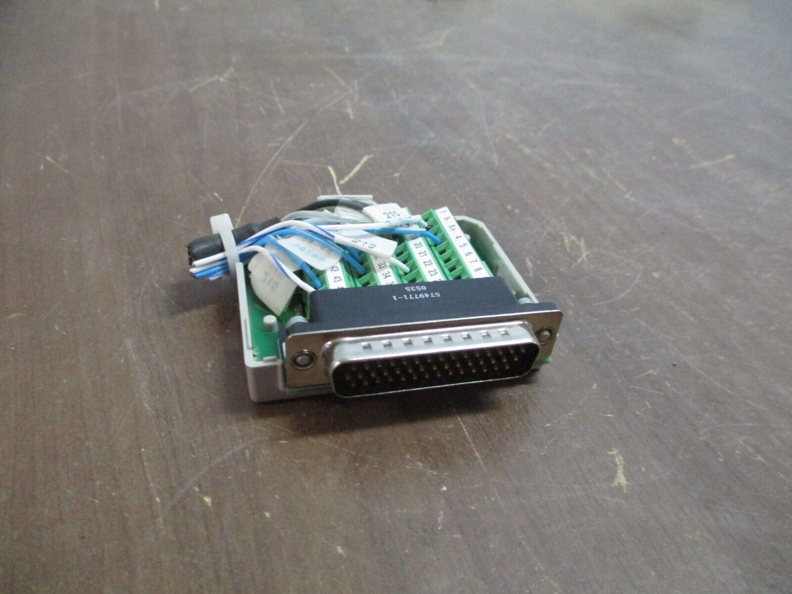 Allen-Bradley Breakout Board 2090-U3BB2-DM44 *Missing Cover* Used